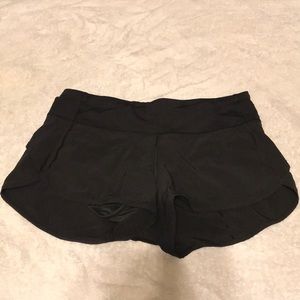Lululemon: Speed Up Short 2.5”